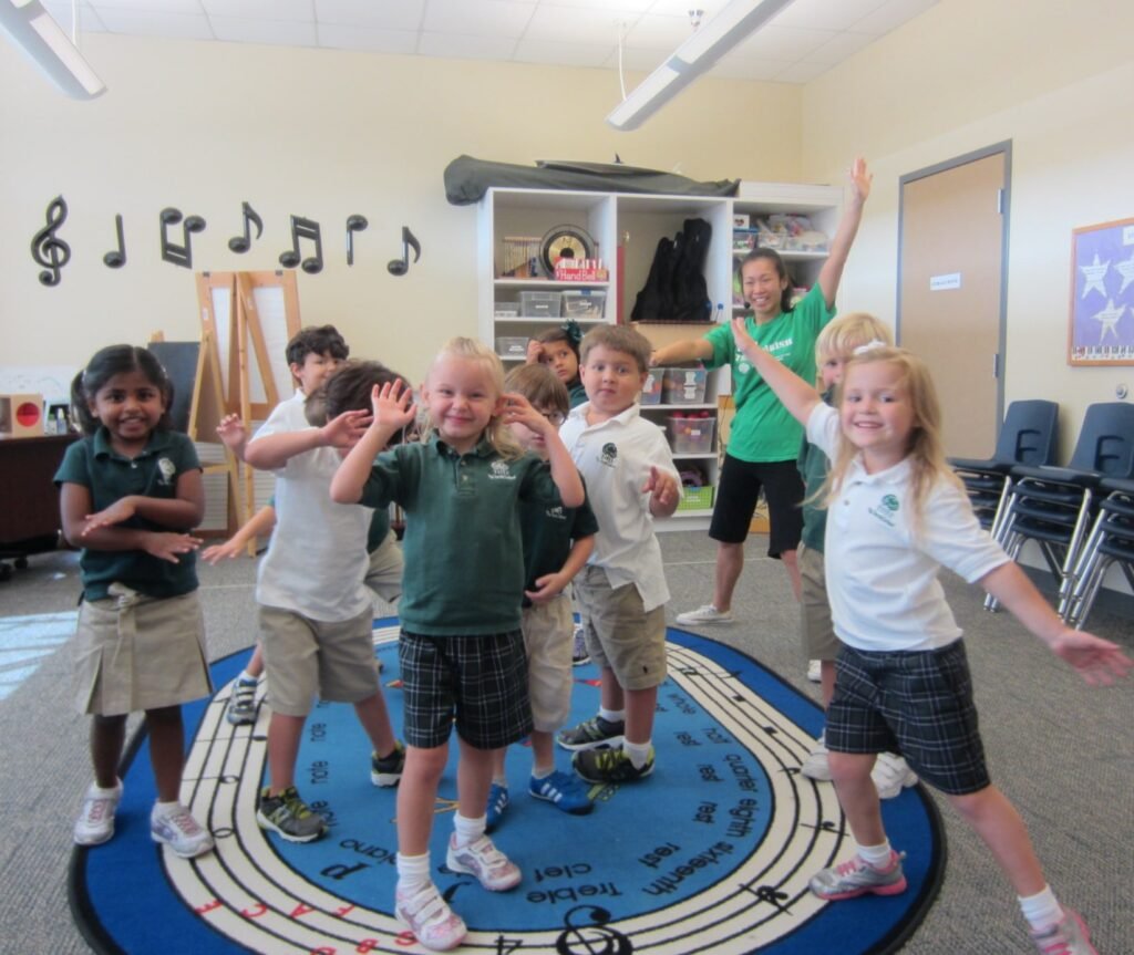 musical freeze dance as best indoor birthday party games For kids!