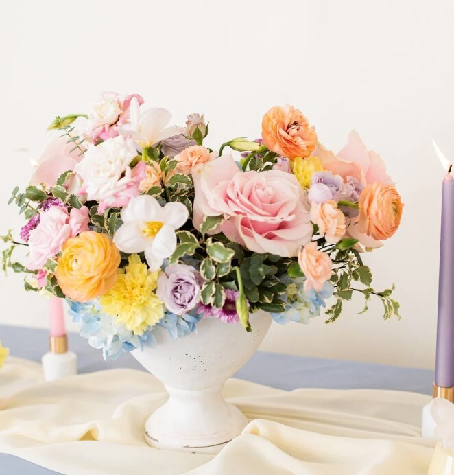 Bridgerton Party Decor Ideas floral centerpiece